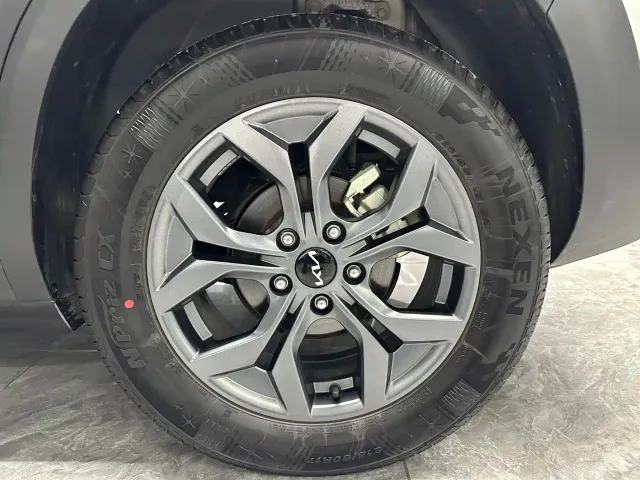 Kia Seltos — Фото автомобиля 15