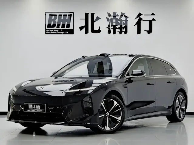Фотография автомобиля — Nio ET5 Touring