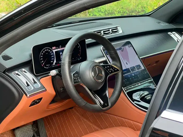 Mercedes-Benz S-Class — Фото автомобиля 12