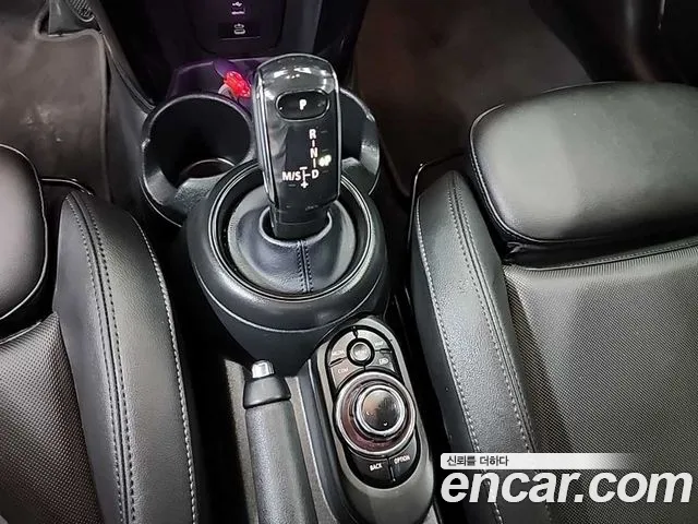 Mini Cooper Cooper Classic — Фото автомобиля 7