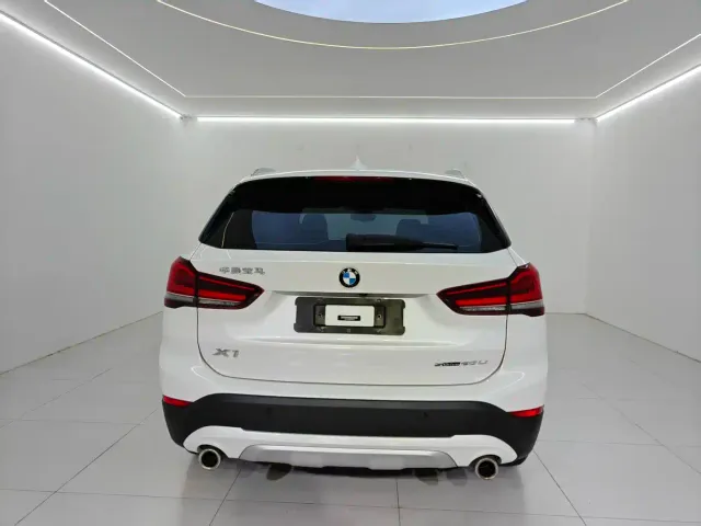 BMW X1 — Фото автомобиля 5