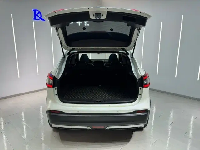 Nissan Qashqai — Фото автомобиля 16