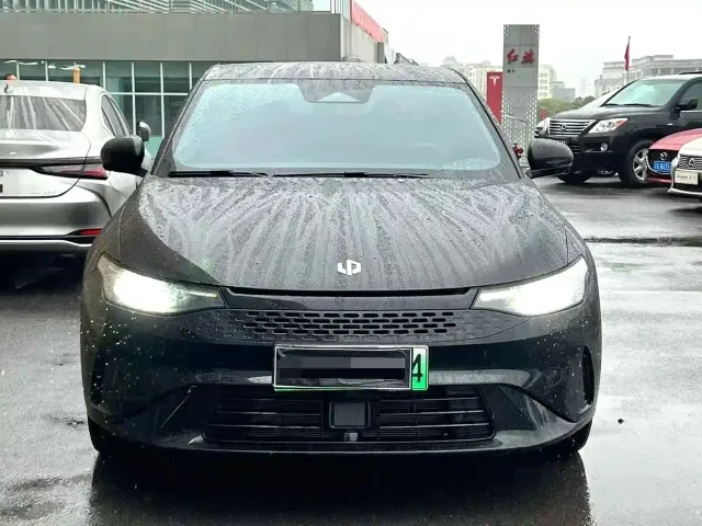 Leapmotor C01 — Фото автомобиля 2