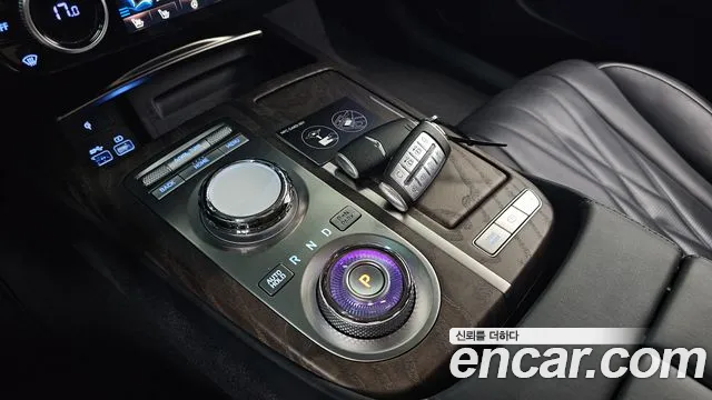 Genesis G80 Electrified G80 (RG3) — Фото автомобиля 9