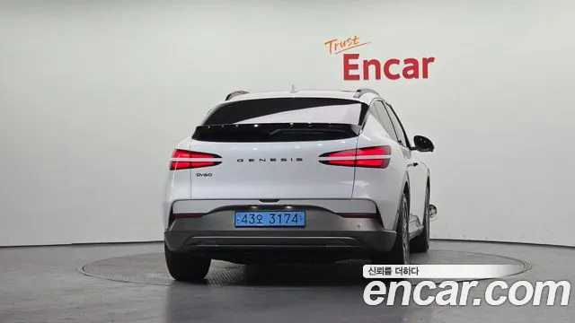 Genesis GV60 — Фото автомобиля 4