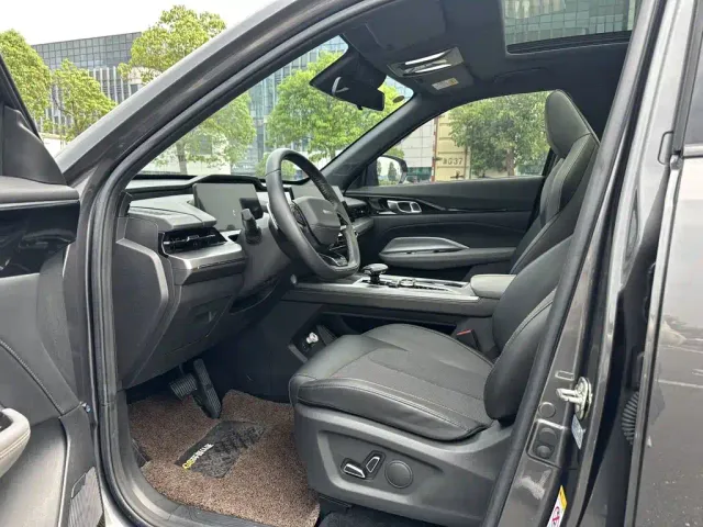Changan Z6 — Фото автомобиля 4