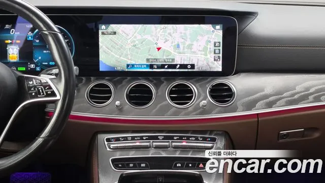 Mercedes-Benz E-Class W213 — Фото автомобиля 20