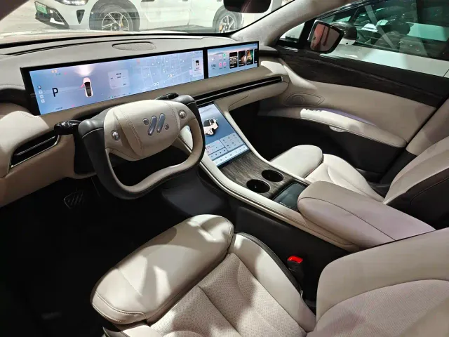 IM Motors IM LS7 — Фото автомобиля 4