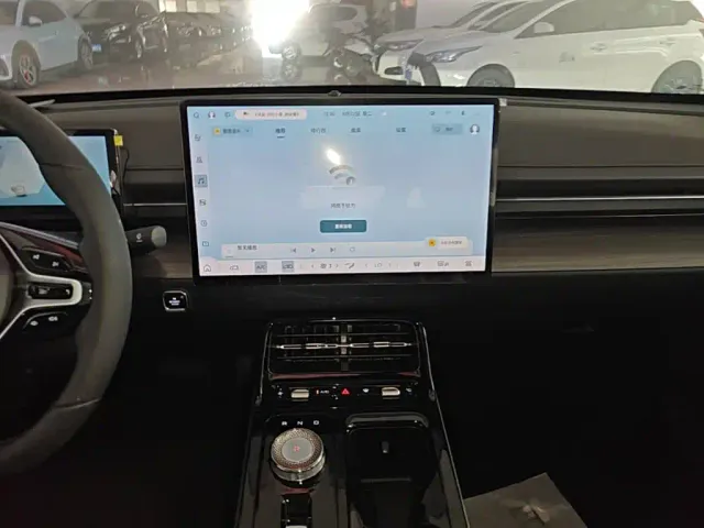 Wuling Starlight — Фото автомобиля 12