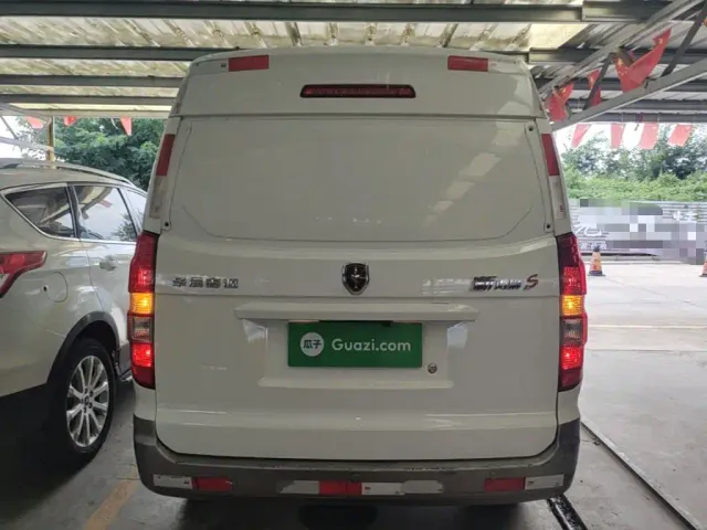 Jinbei New Hiace S — Фото автомобиля 5