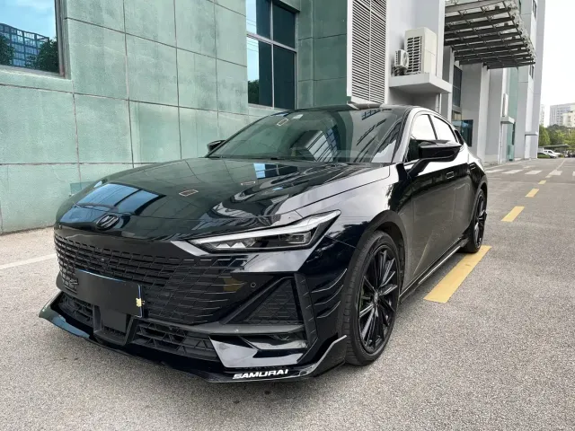 Фотография автомобиля — Changan UNI-V