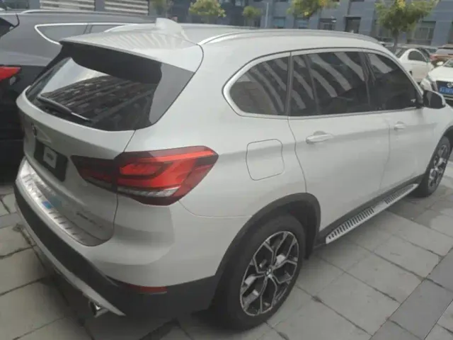 BMW X1 — Фото автомобиля 3