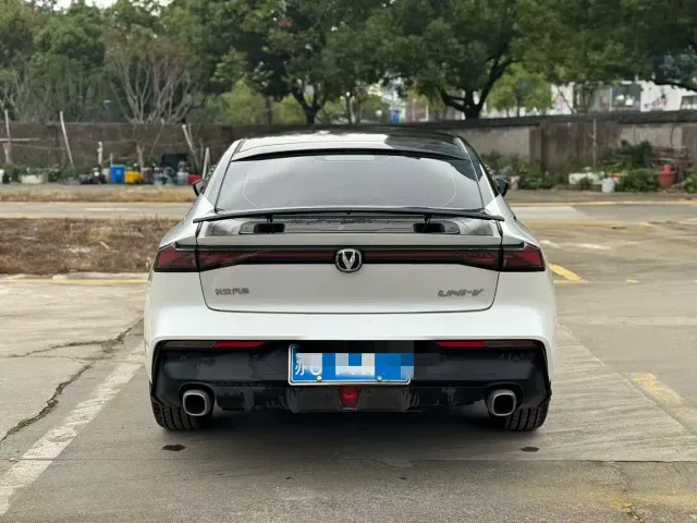 Changan UNI-V — Фото автомобиля 14