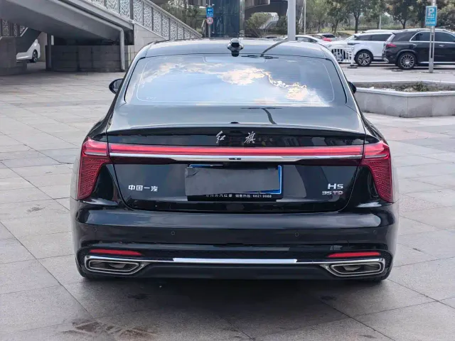 Hongqi H5 — Фото автомобиля 5