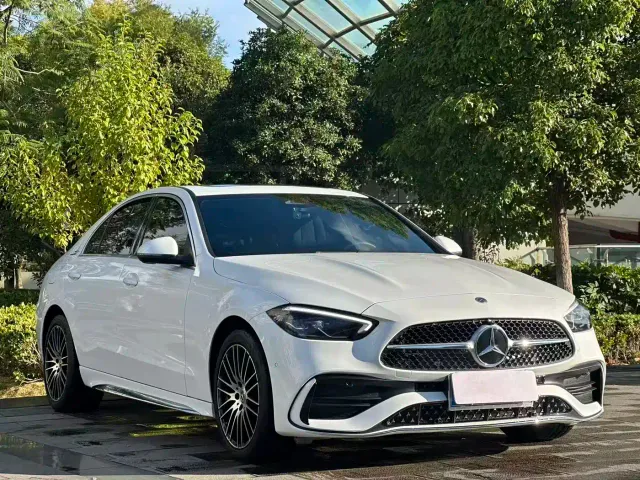Mercedes-Benz C-Class — Фото автомобиля 3
