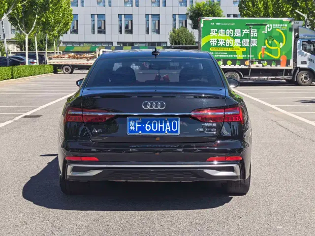 Audi A6L — Фото автомобиля 5