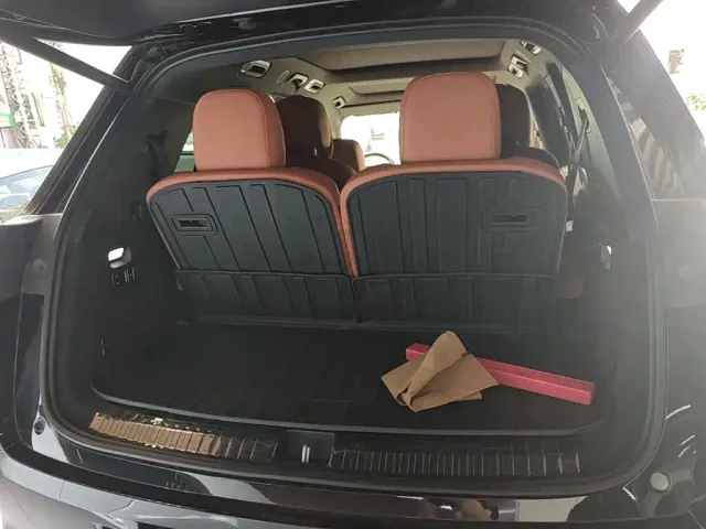 Li Auto L8 — Фото автомобиля 18
