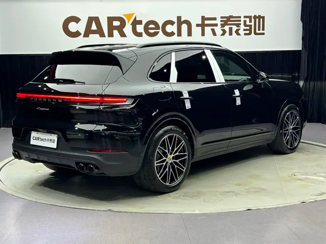 Porsche Cayenne — Фото автомобиля 21