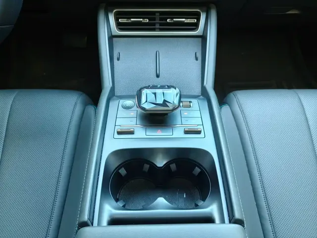 BYD Qin L — Фото автомобиля 13