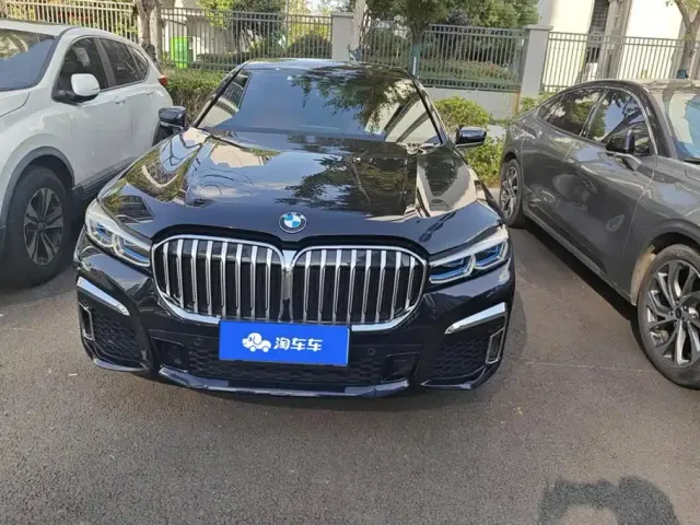 BMW 7 Series — Фото автомобиля 2