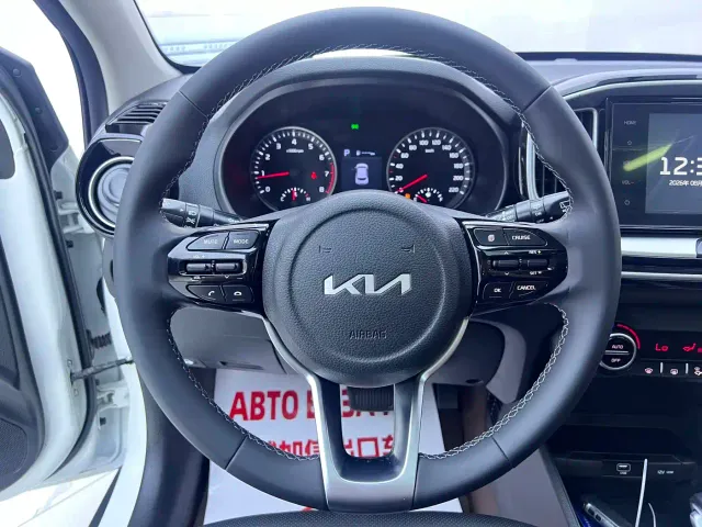 Kia KX1 — Фото автомобиля 12
