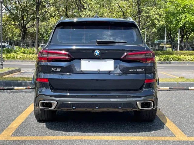 BMW X5 — Фото автомобиля 5