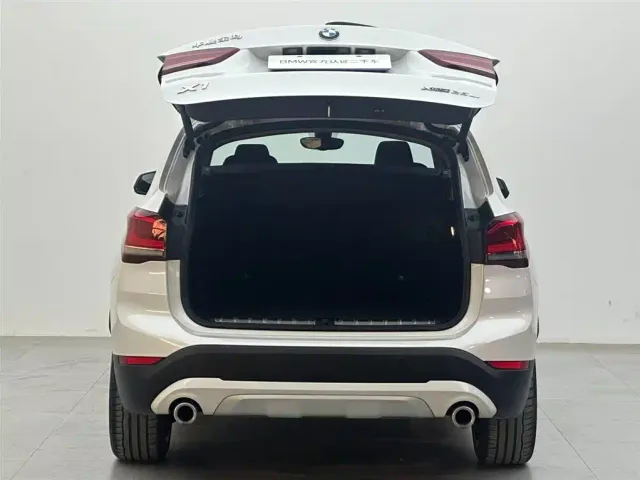 BMW X1 — Фото автомобиля 6