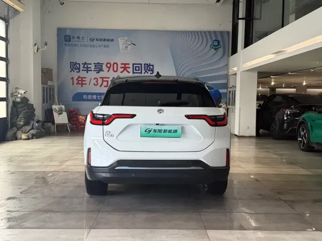 Nio ES6 — Фото автомобиля 8