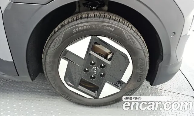 Kia EV3 — Фото автомобиля 6