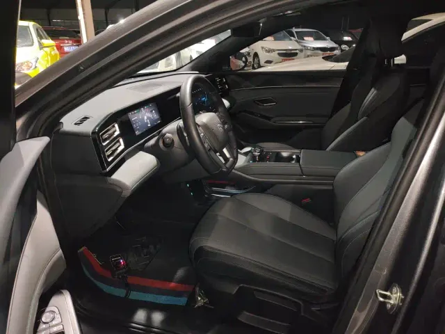 BYD Qin L — Фото автомобиля 14