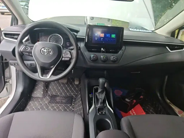 Toyota Corolla — Фото автомобиля 5