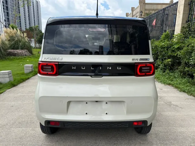 Wuling Hongguang Mini EV — Фото автомобиля 9