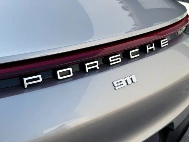 Porsche 911 — Фото автомобиля 11