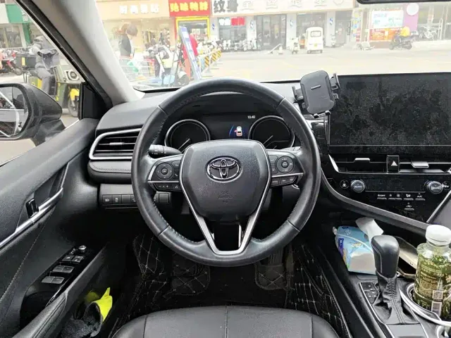 Toyota Camry — Фото автомобиля 15