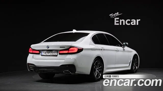 BMW 5 Series G30 — Фото автомобиля 2