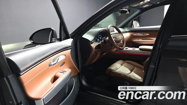 Genesis GV70 — Фото автомобиля 15