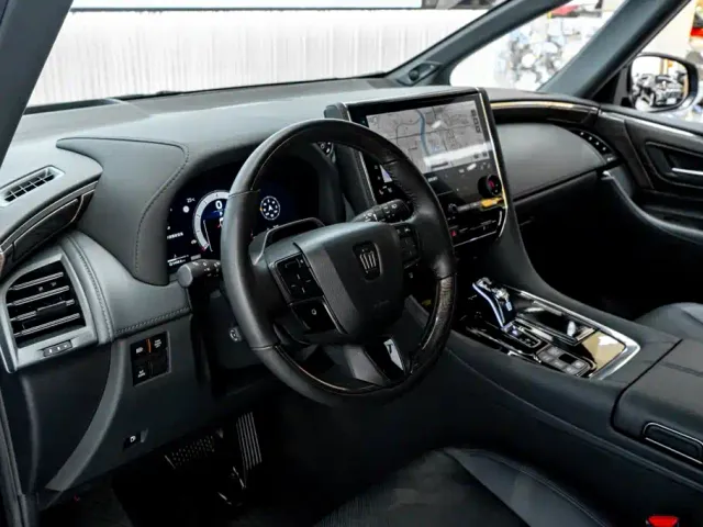 Toyota Vellfire — Фото автомобиля 25