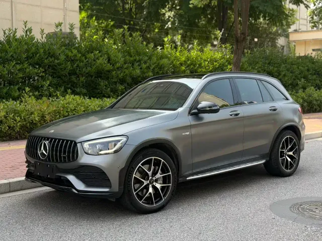 Фотография автомобиля — Mercedes-Benz GLC-Class AMG