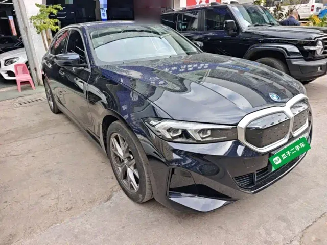 BMW i3 — Фото автомобиля 3