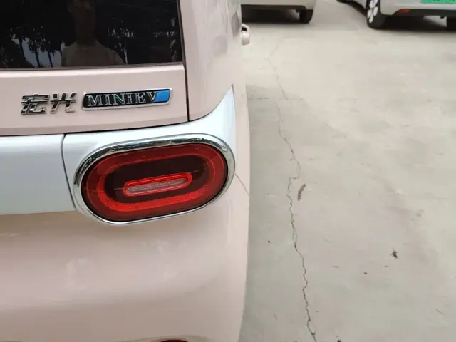 Wuling Hongguang Mini EV — Фото автомобиля 7