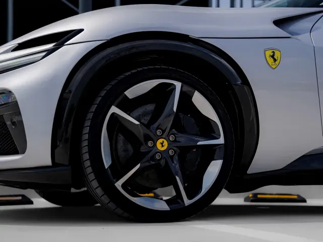 Ferrari Purosangue — Фото автомобиля 14