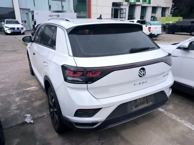 Volkswagen T-Roc — Фото автомобиля 4
