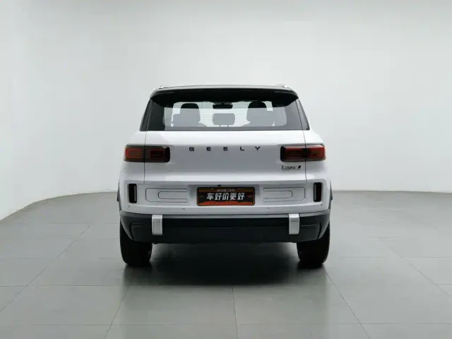 Geely ICON — Фото автомобиля 4