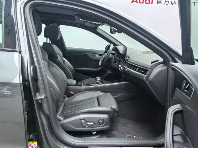 Audi A4L — Фото автомобиля 11