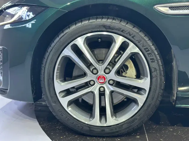 Jaguar XEL — Фото автомобиля 22
