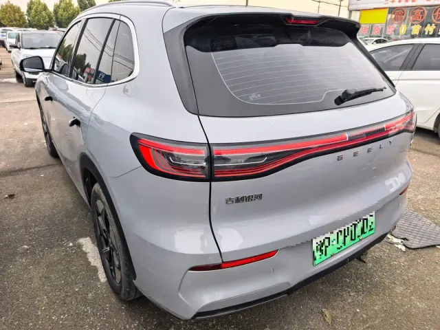 Geely Galaxy E5 — Фото автомобиля 16