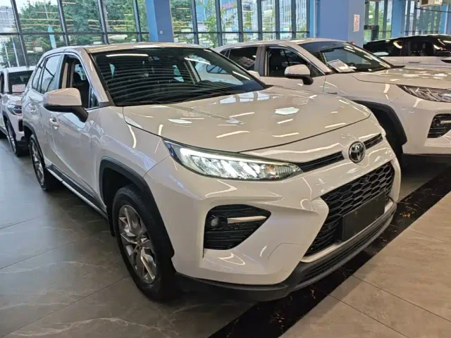 Toyota Wildlander — Фото автомобиля 21