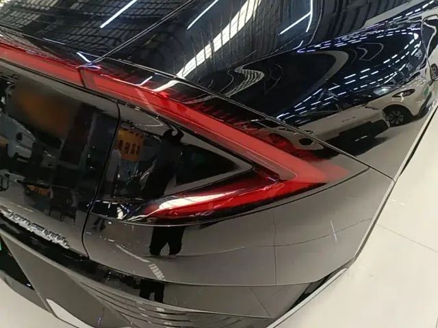 Wuling Starlight — Фото автомобиля 7