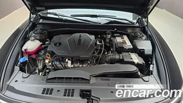 Hyundai Grandeur GN7 — Фото автомобиля 9