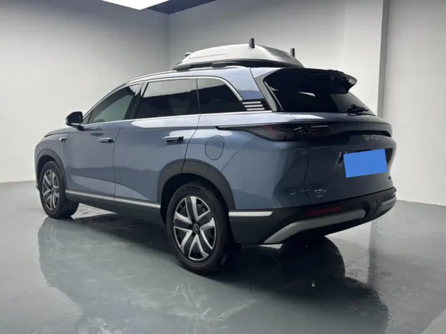 BYD Hai Shi 07 DM-i — Фото автомобиля 6